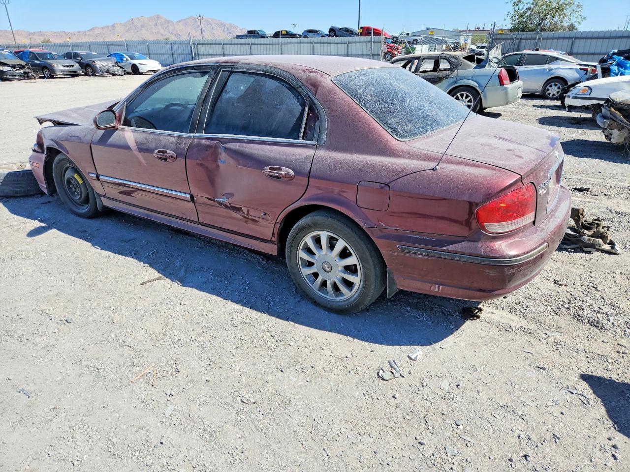 2003 Hyundai Sonata VIN KMHWF35H83A821821 photo 2