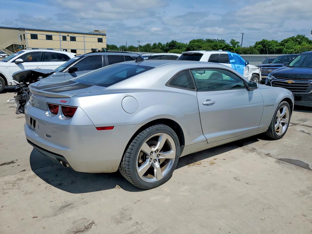 2010 Chevrolet Camaro VIN 2G1FB1EV5A9119404 photo 3
