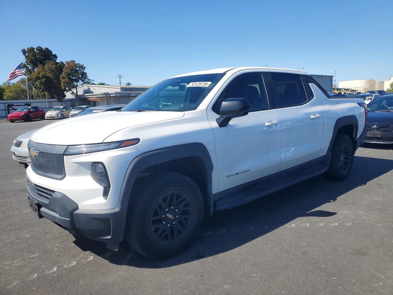 2024 CHEV All models VIN 1GC10VEL6RU201587 photo 1