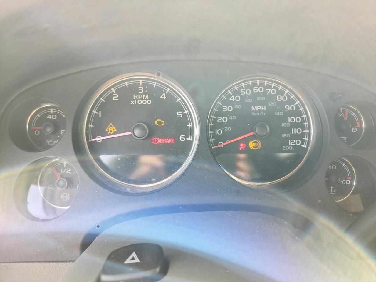 2007 Chevrolet Suburban VIN 1GNFK16337J164043 photo 9