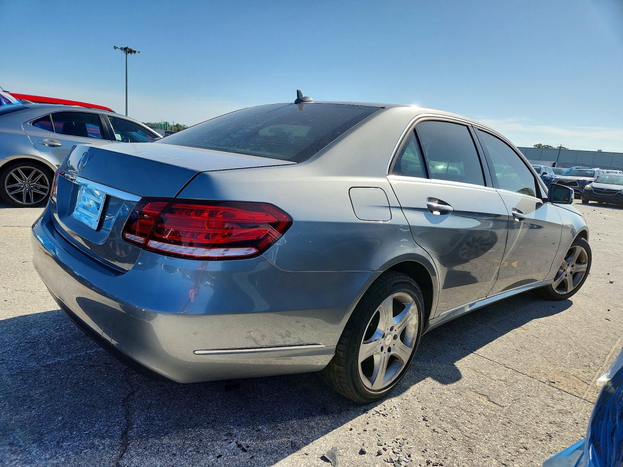 2014 Mercedes-Benz E-class VIN WDDHF5KB9EA963600 photo 3