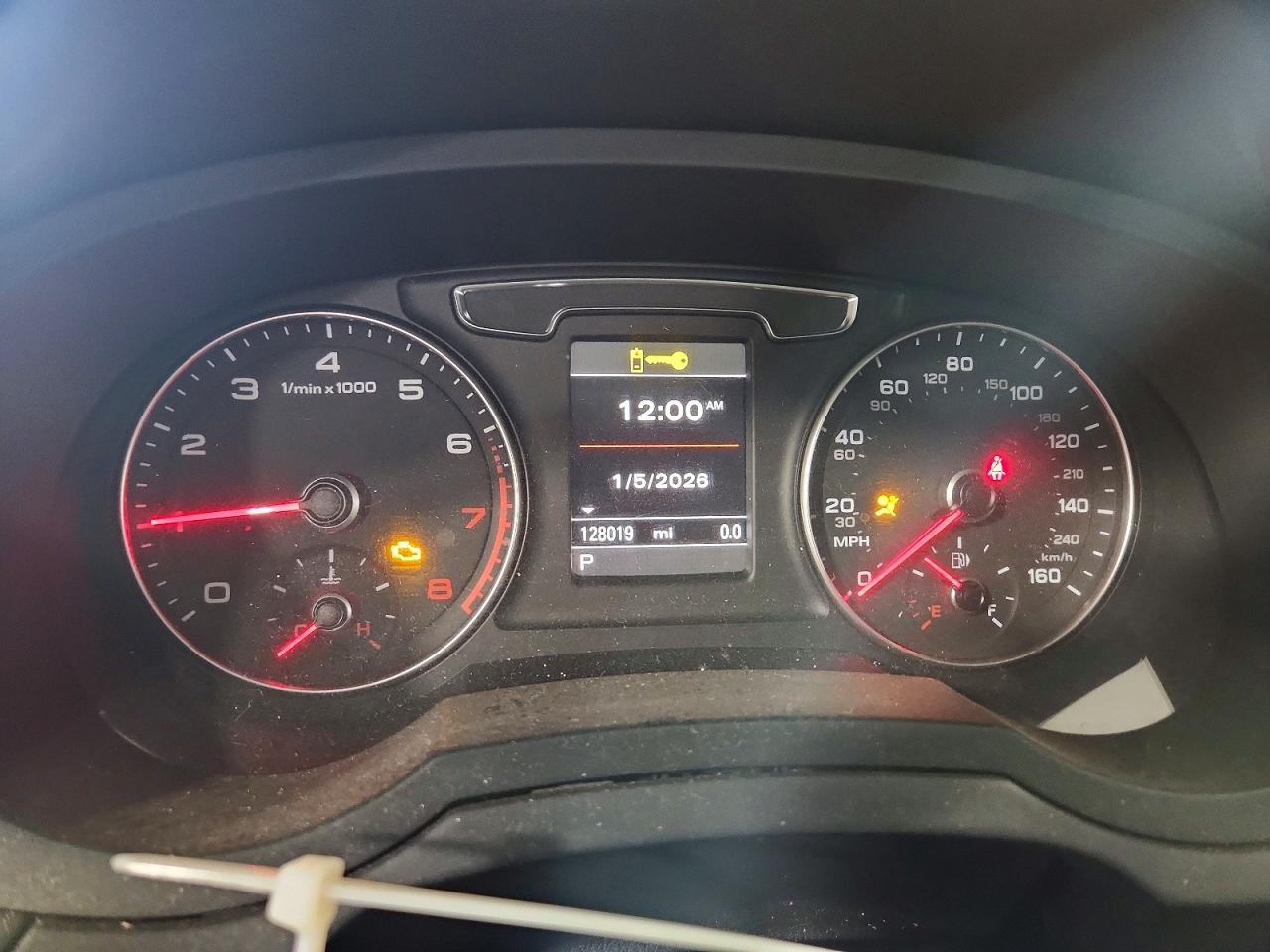 2016 Audi Q3 VIN WA1GFCFS8GR007236 photo 9