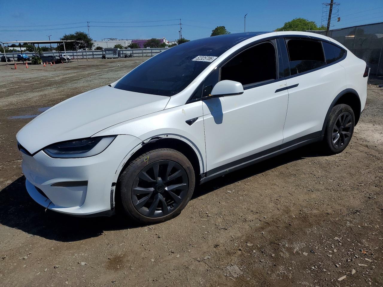2023 Tesla Model x VIN 7SAXCBE56PF385780 photo 1