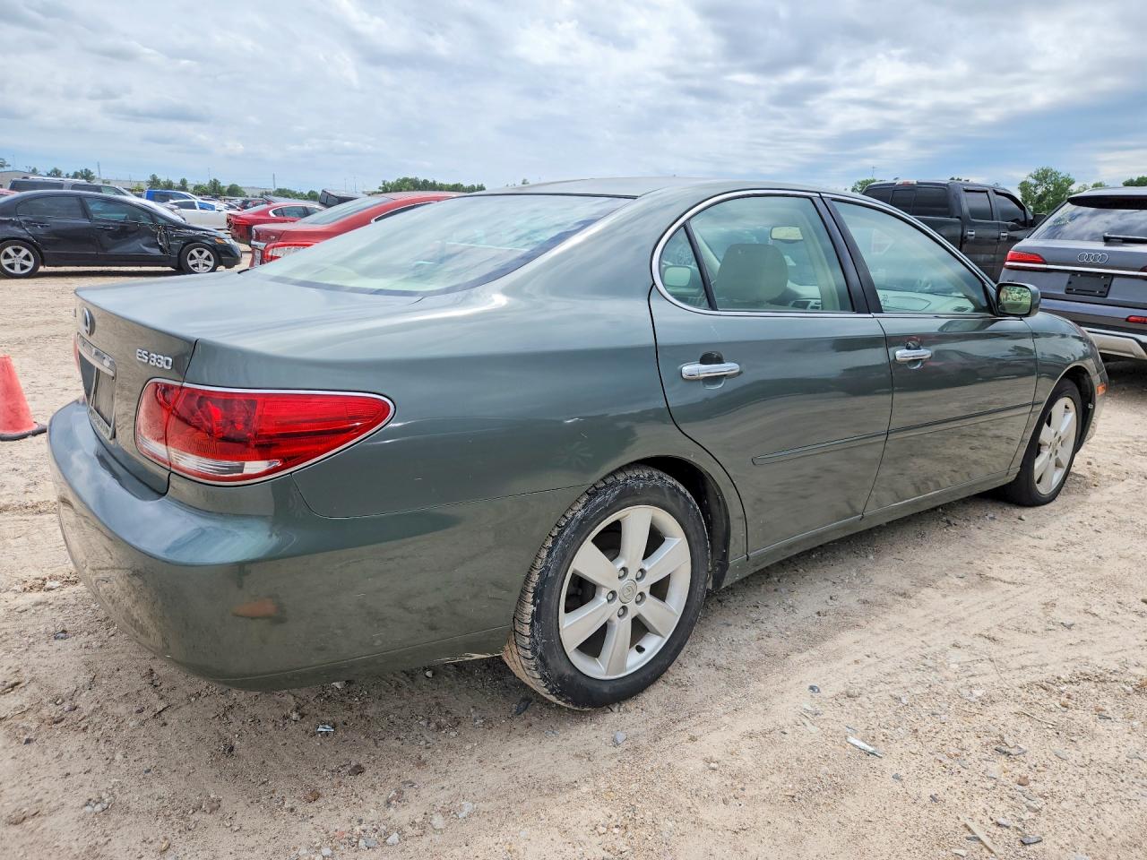 2005 LEXS Es330 VIN JTHBA30G955110252 photo 3