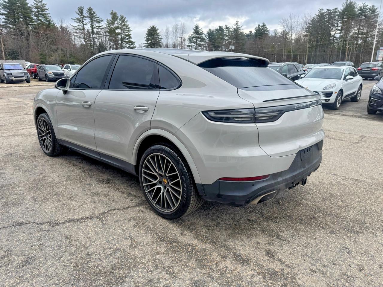 2021 Porsche Cayenne VIN WP1BA2AY1MDA41241 photo 3