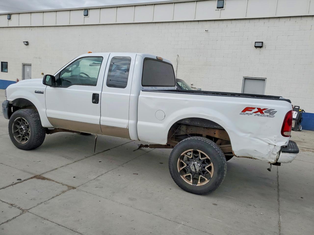 2007 FORD F250 VIN 1FTSX21567EA92089 photo 2