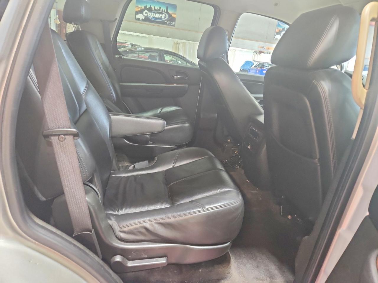 2010 GMC Yukon VIN 1GKUKCE07AR216824 photo 10