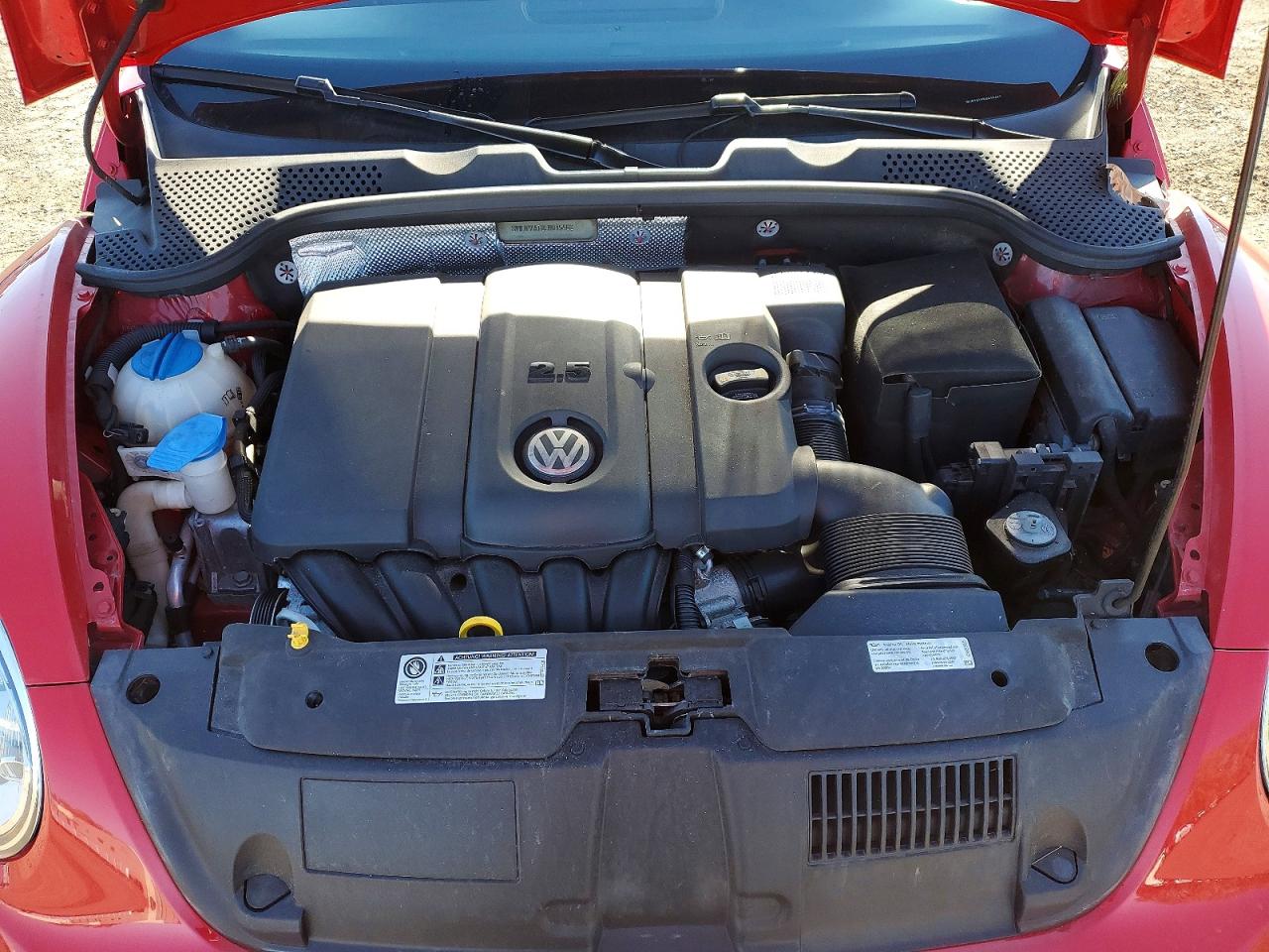 2014 Volkswagen Beetle VIN 3VWJP7AT8EM615463 photo 11