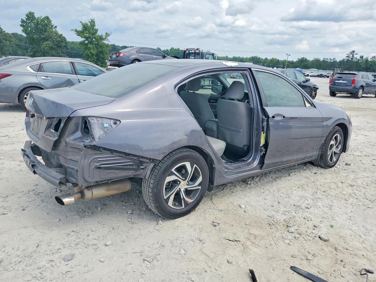 2016 Honda Accord VIN 1HGCR2F36GA144447 photo 3