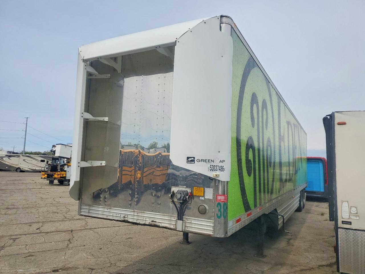 2009 UTILITY All models VIN 1UYVS24899G764401 photo 2