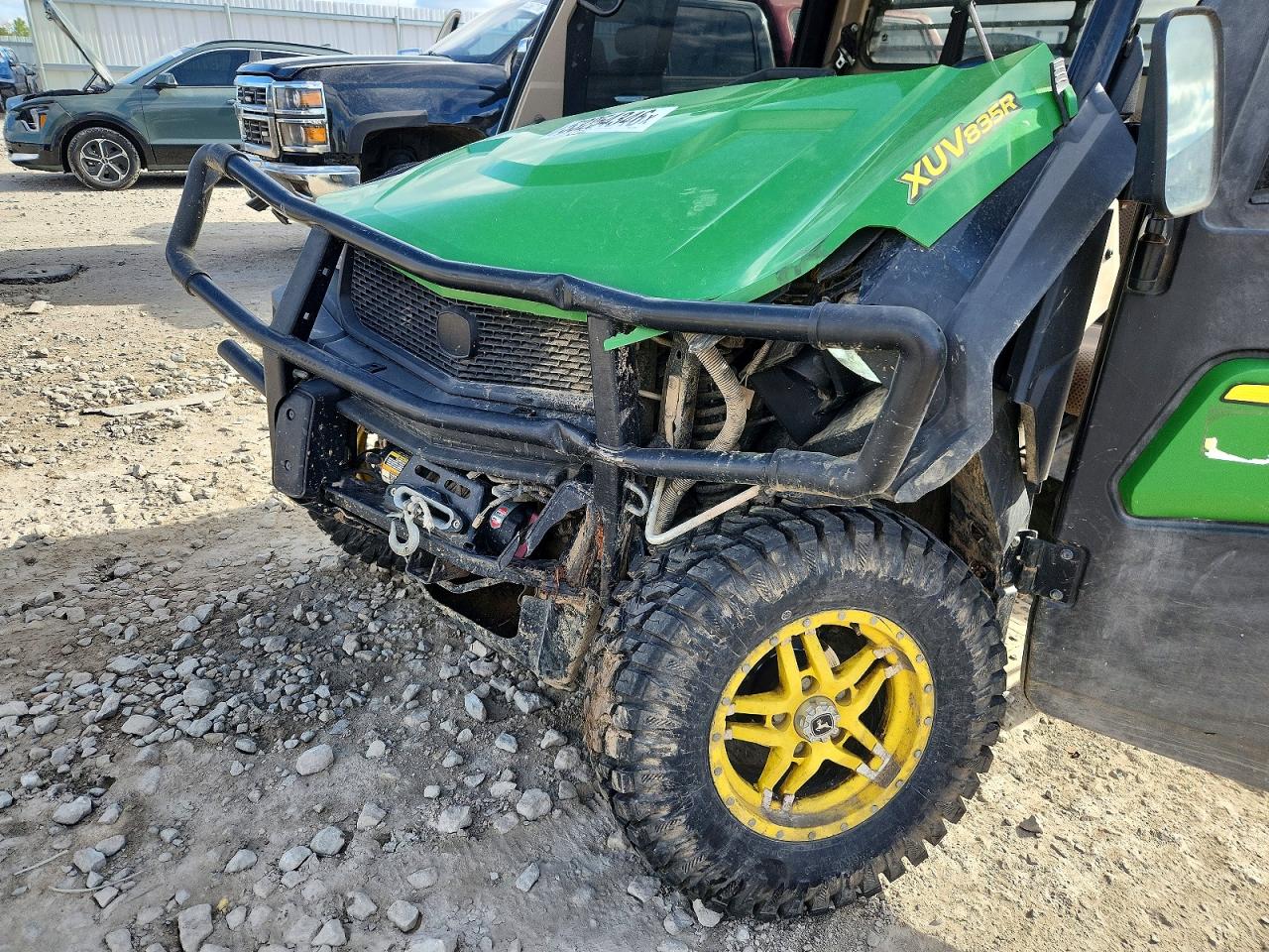 2018 JOHN Xuv835r VIN 1M0835RAJJM011693 photo 9