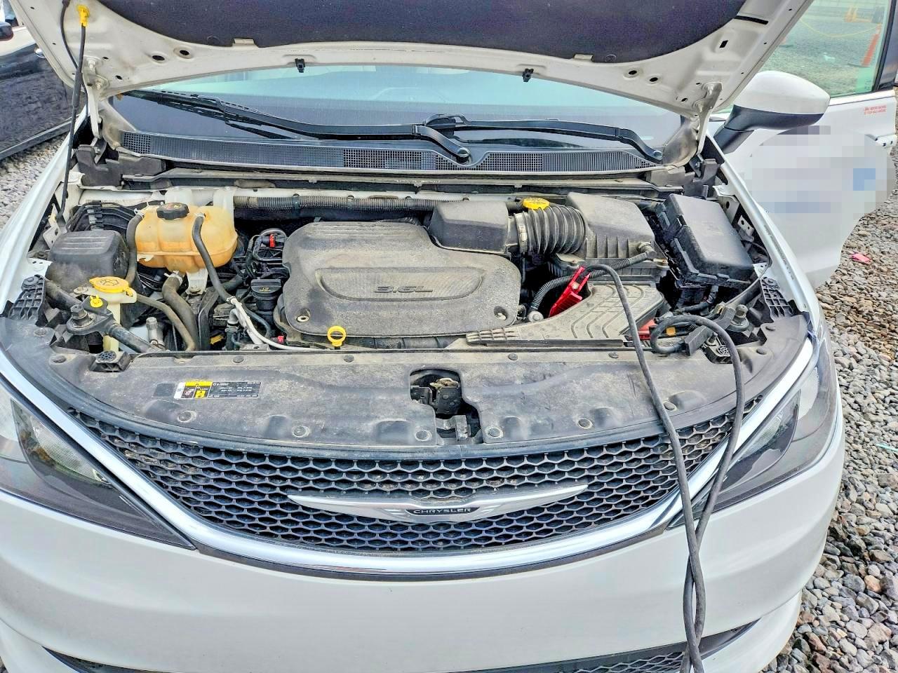 2021 Chrysler Minivan VIN 2C4RC1DG2MR541476 photo 11