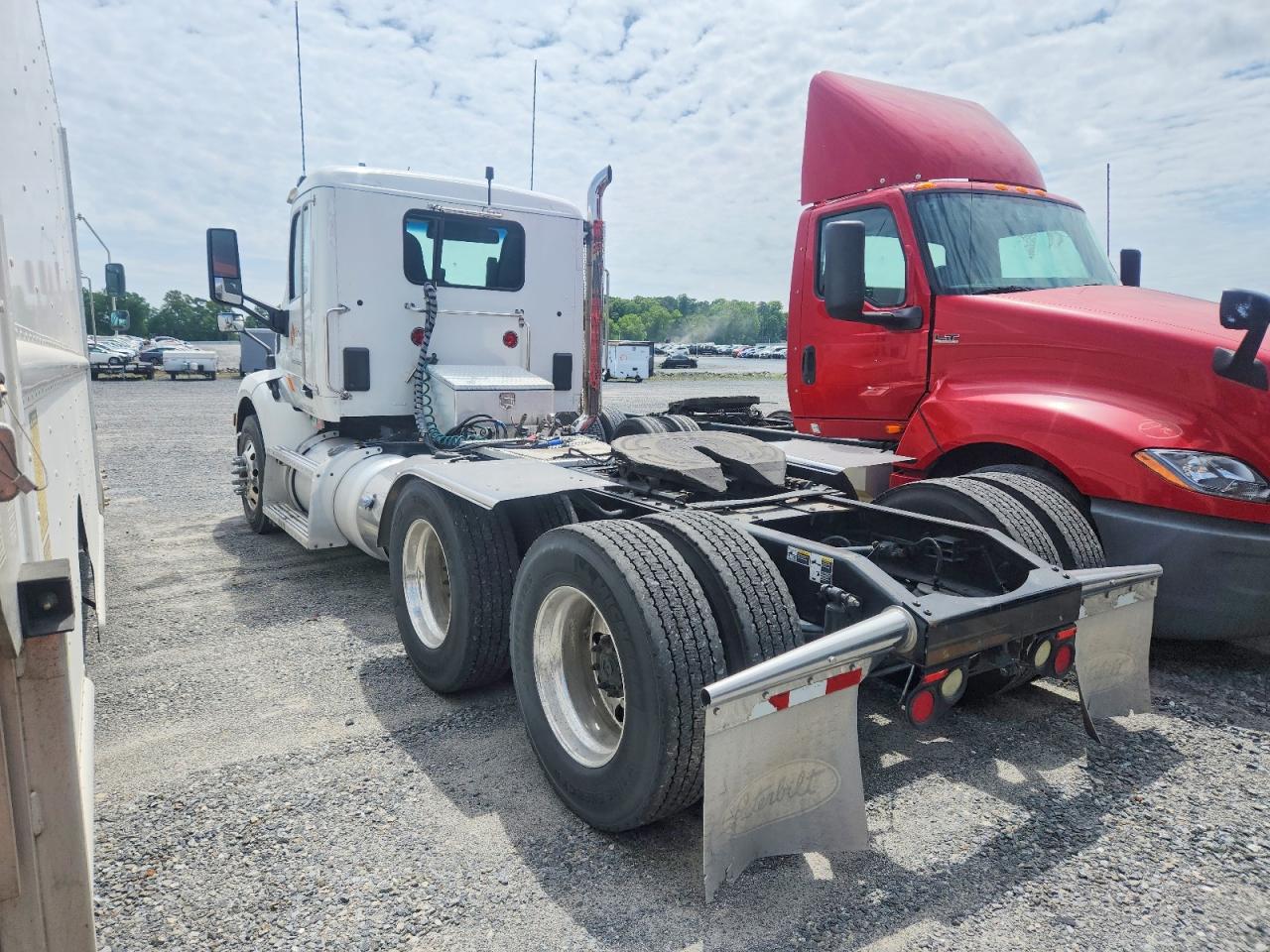 2016 PETERBILT All other VIN 1XPBDP9X5GD343992 photo 3