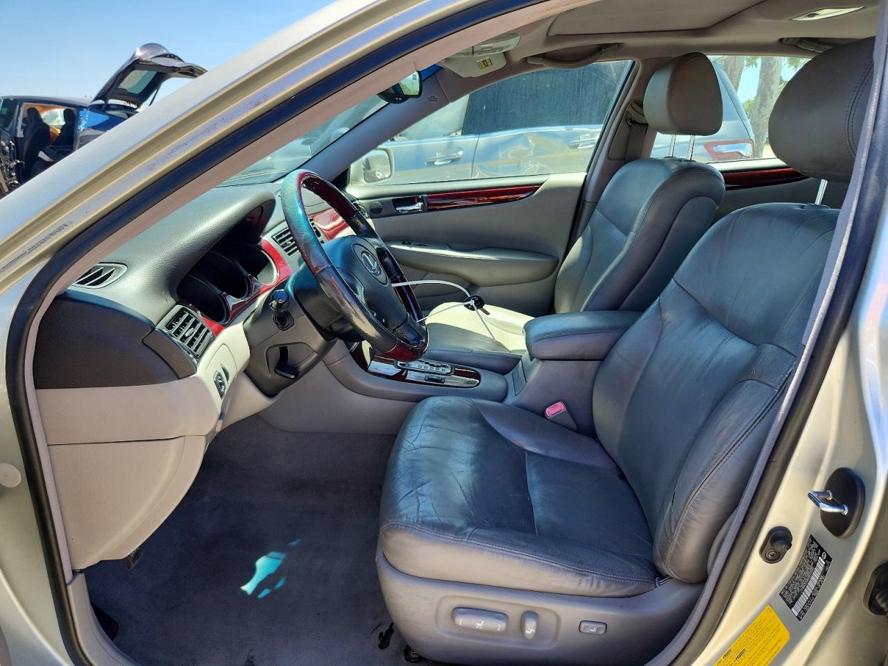2004 Lexus Es330 VIN JTHBA30G845010030 photo 7