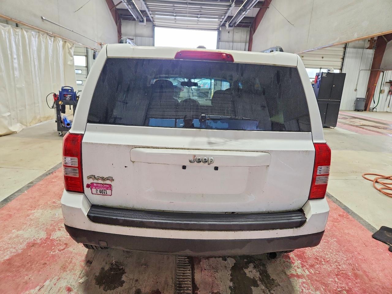 2016 JEEP Patriot VIN 1C4NJRBB2GD668925 photo 6