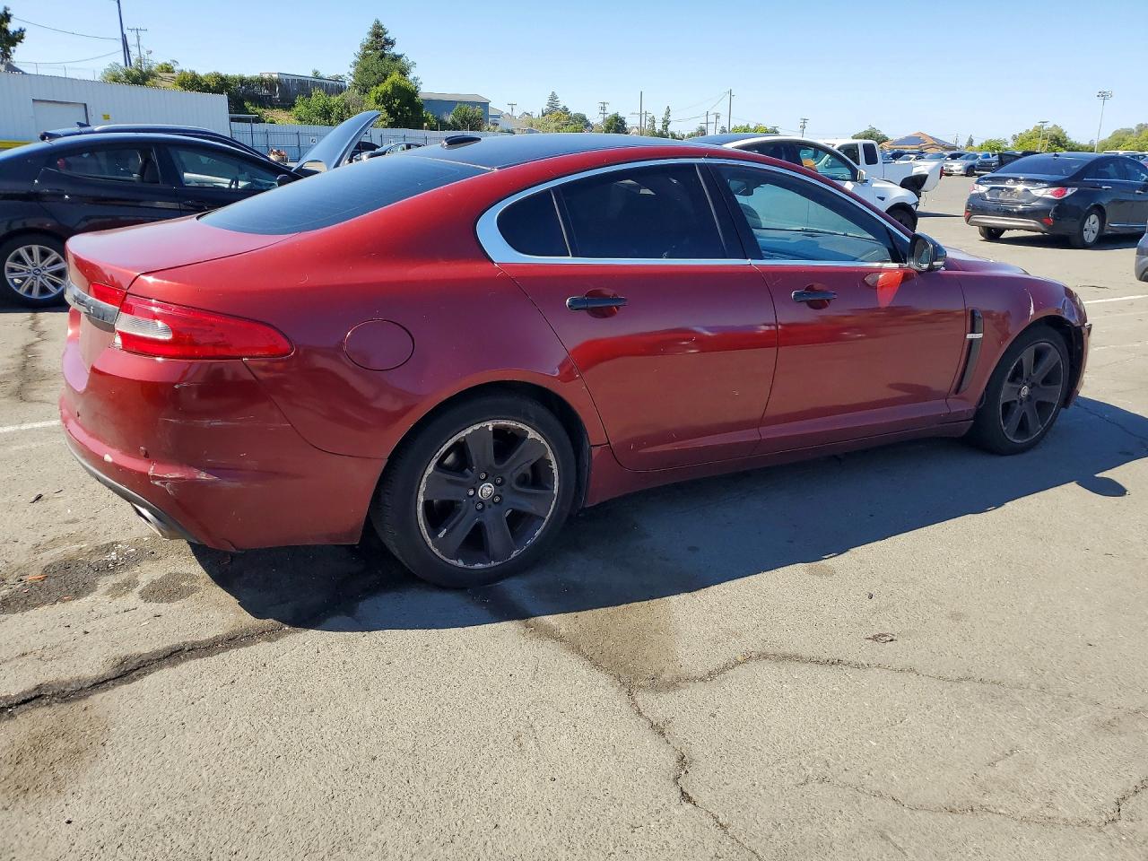 2010 JAGUAR Xf VIN SAJWA0FA6AHR55722 photo 3