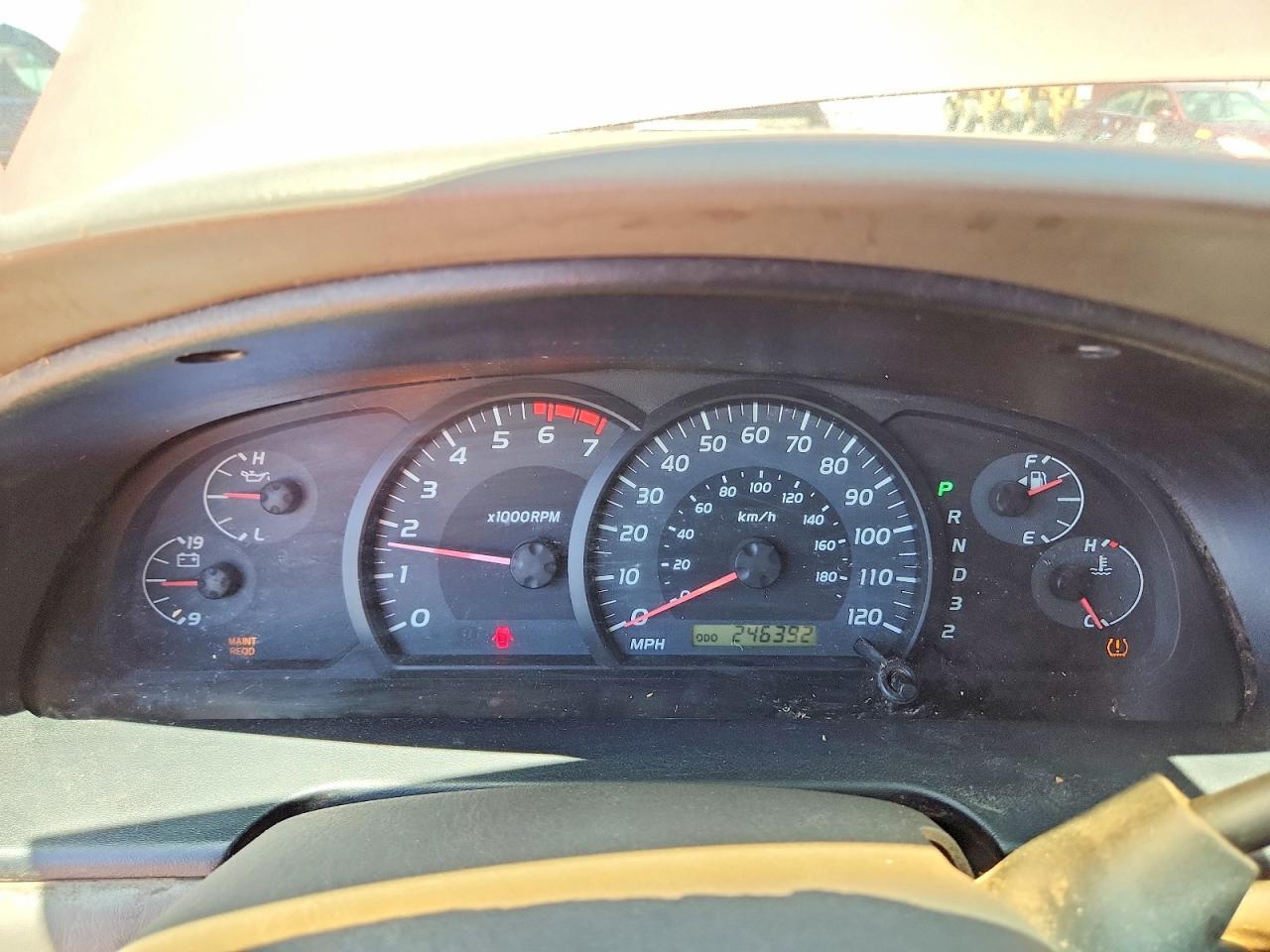 2005 Toyota Tundra VIN 5TBET34145S475522 photo 9