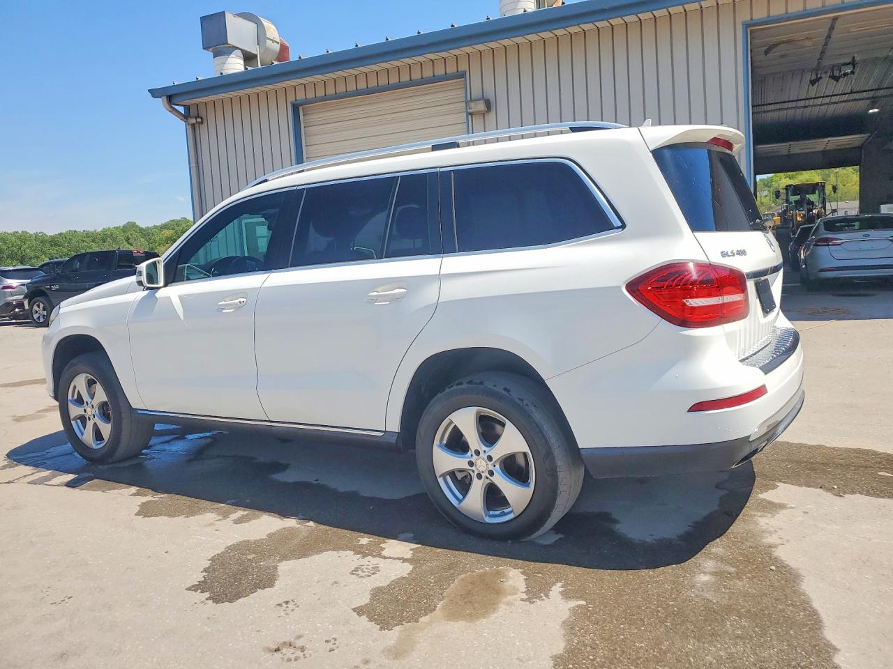 2017 MERCEDES-BENZ Gls-class VIN 4JGDF6EE7HA845758 photo 2