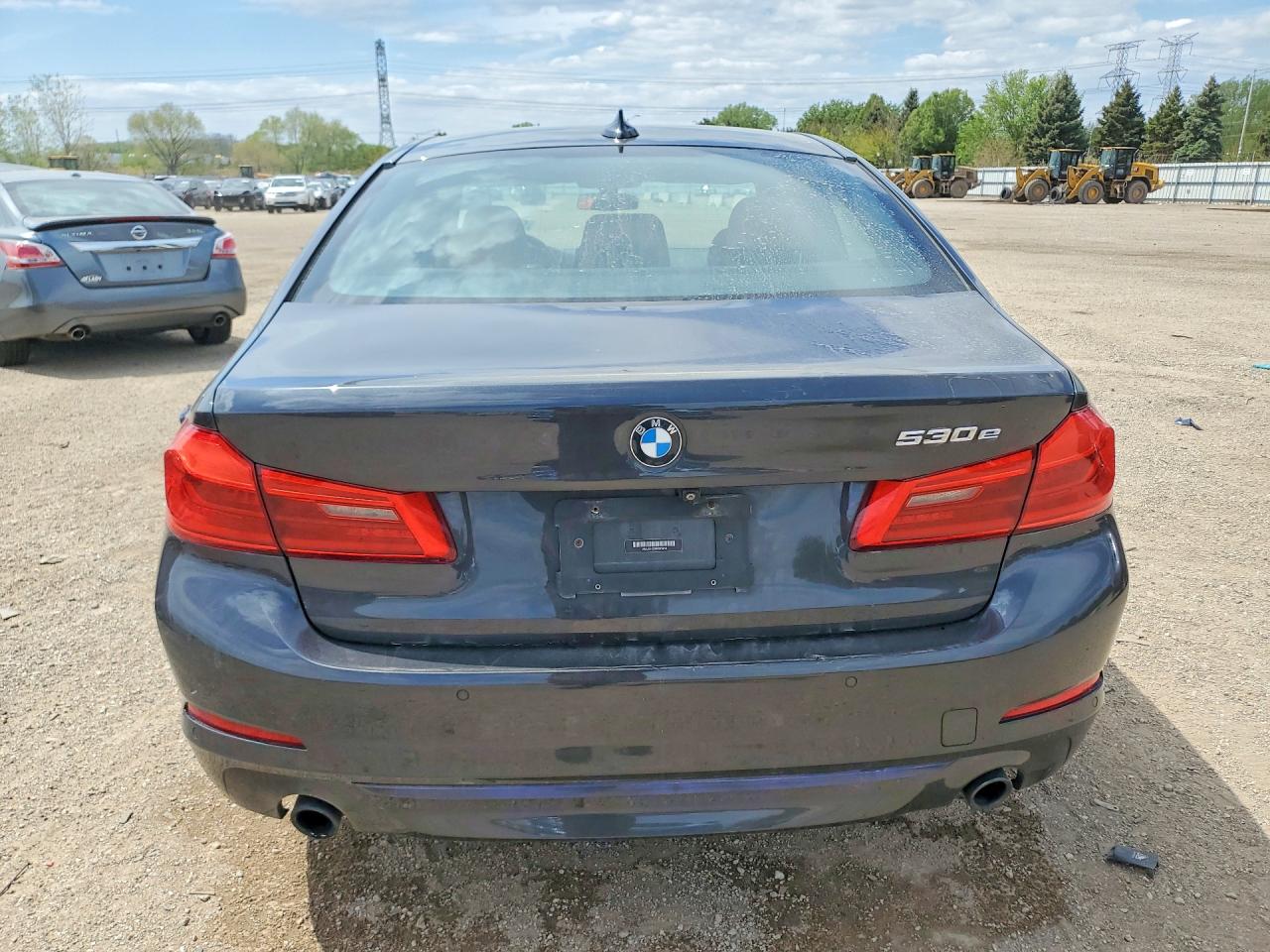 2019 BMW 5 series VIN WBAJB1C59KB375210 photo 6