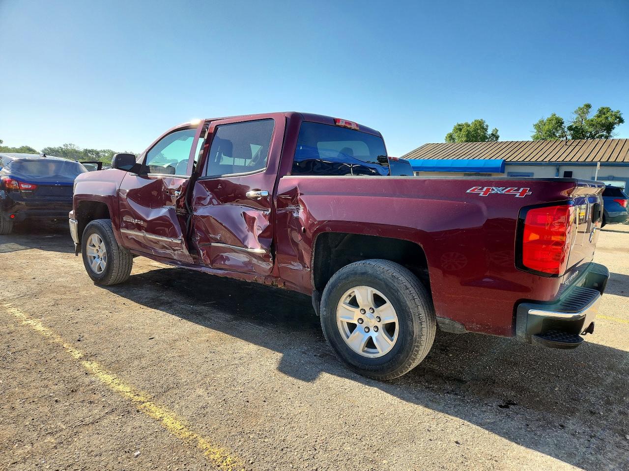 2014 Chevrolet All models VIN 3GCUKREC7EG409182 photo 2