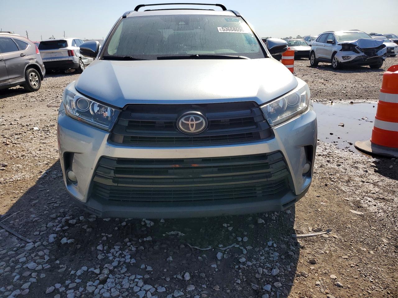 2017 Toyota Highlander VIN 5TDKZRFH4HS517701 photo 5