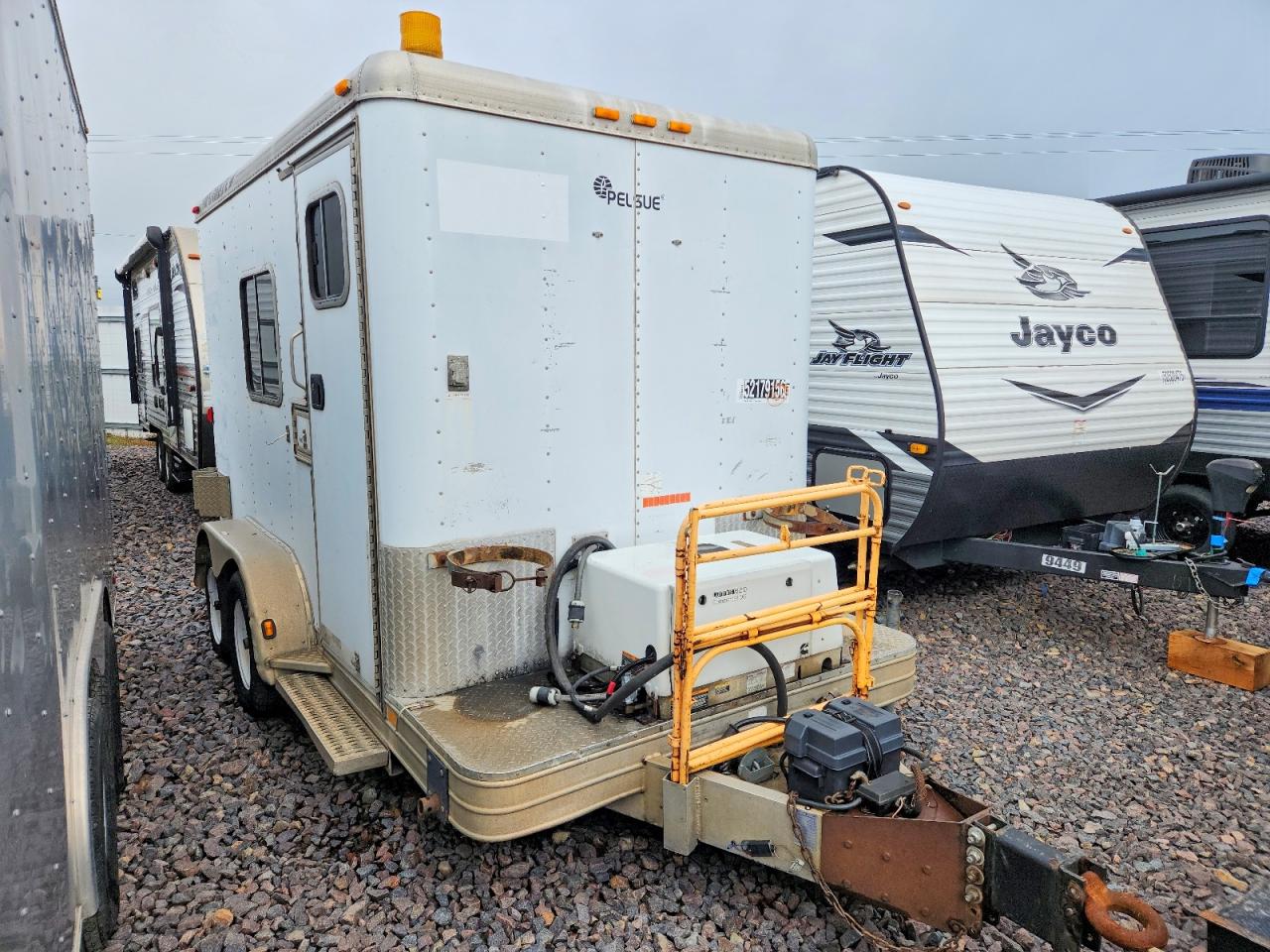 2000 FEATHERLITE FIBER OPTIC SPLICING TRAILER VIN 4FGL0112XYC037547 photo 1