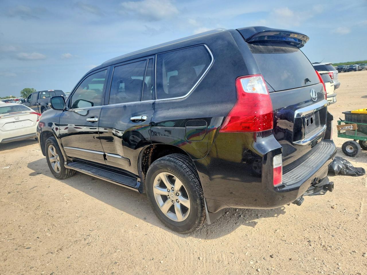 2013 Lexus Gx VIN JTJJM7FX0D5059836 photo 2