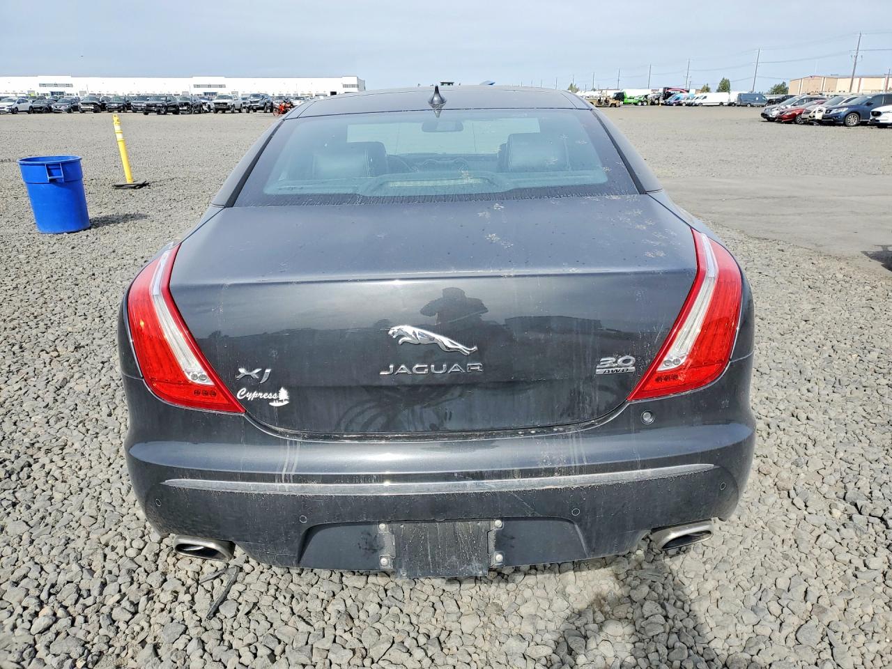2015 Jaguar Xj VIN SAJXJ1CDXF8V79042 photo 6