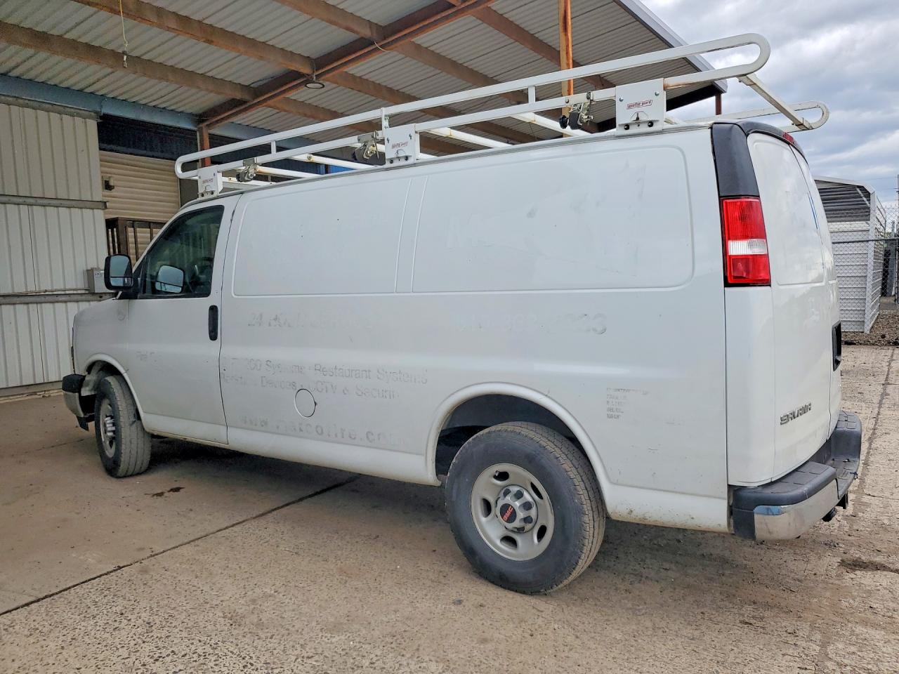 2020 CHEV Express VIN 1GCWGAFG5L1162057 photo 2