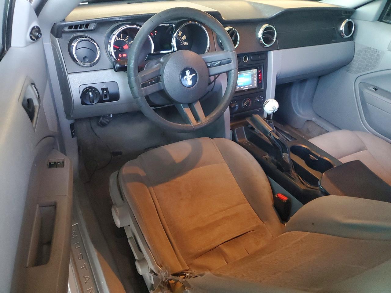 2006 Ford Mustang VIN 1ZVFT80N265236797 photo 8