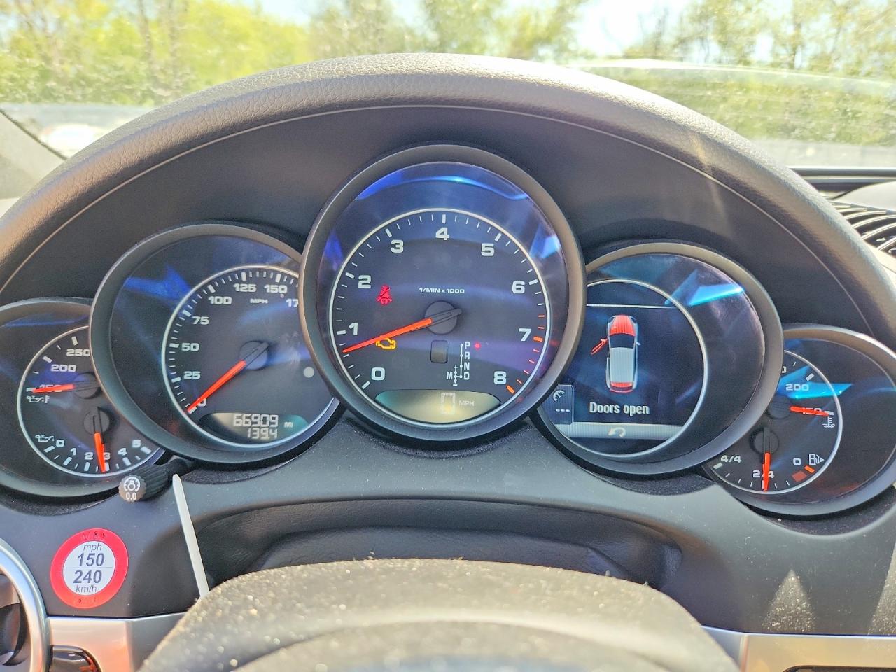 2016 PORSCHE Cayenne VIN WP1AA2A23GKA13223 photo 9