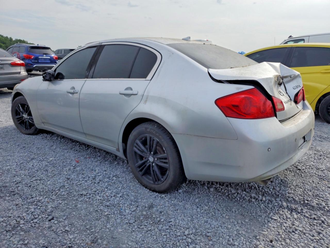 2010 Infiniti G37 VIN JN1CV6AR0AM461260 photo 2