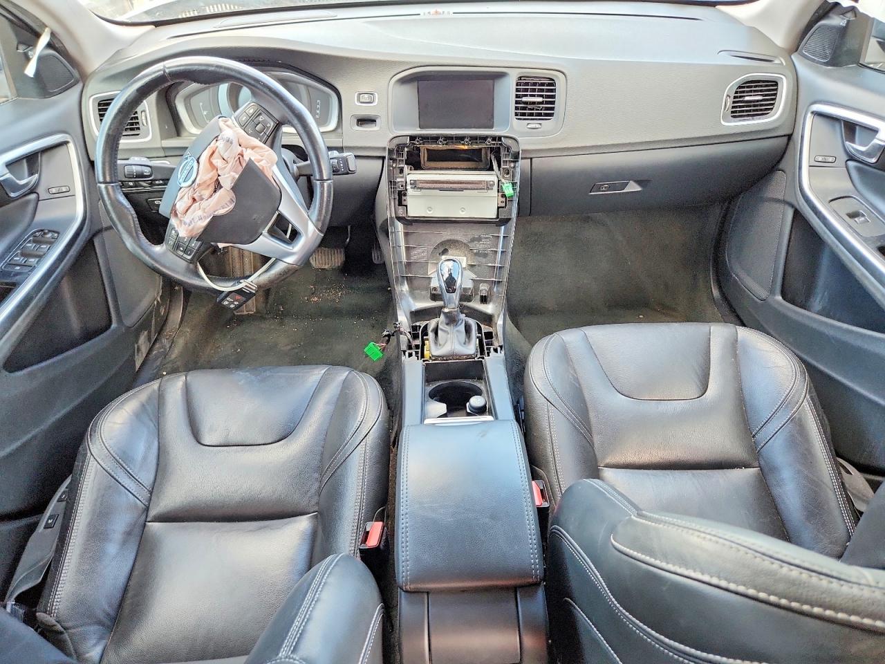 2017 Volv S60 VIN YV126MFL3H2426159 photo 8
