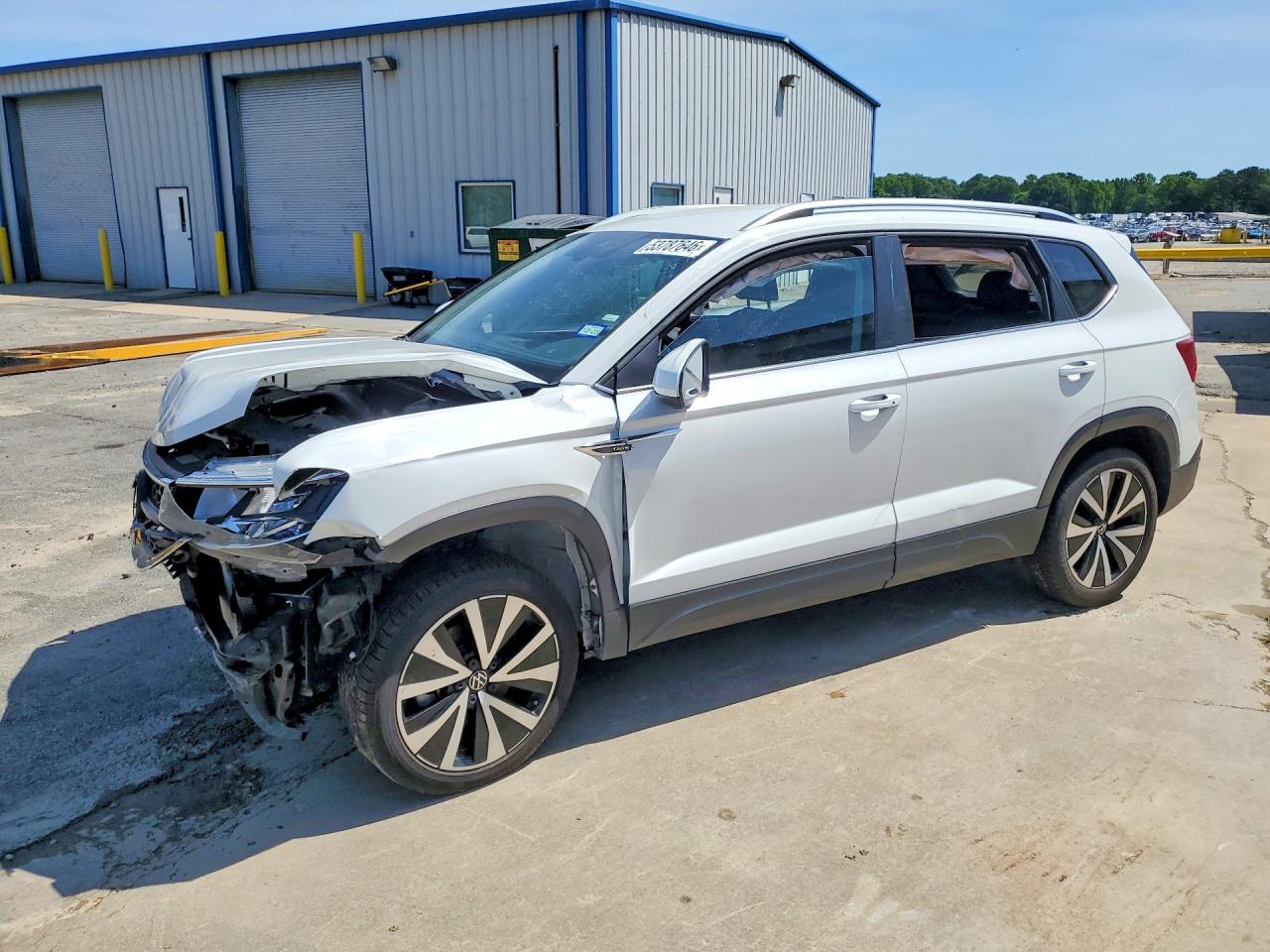 2024 Volkswagen All other VIN 3VVSX7B25RM022597 photo 1