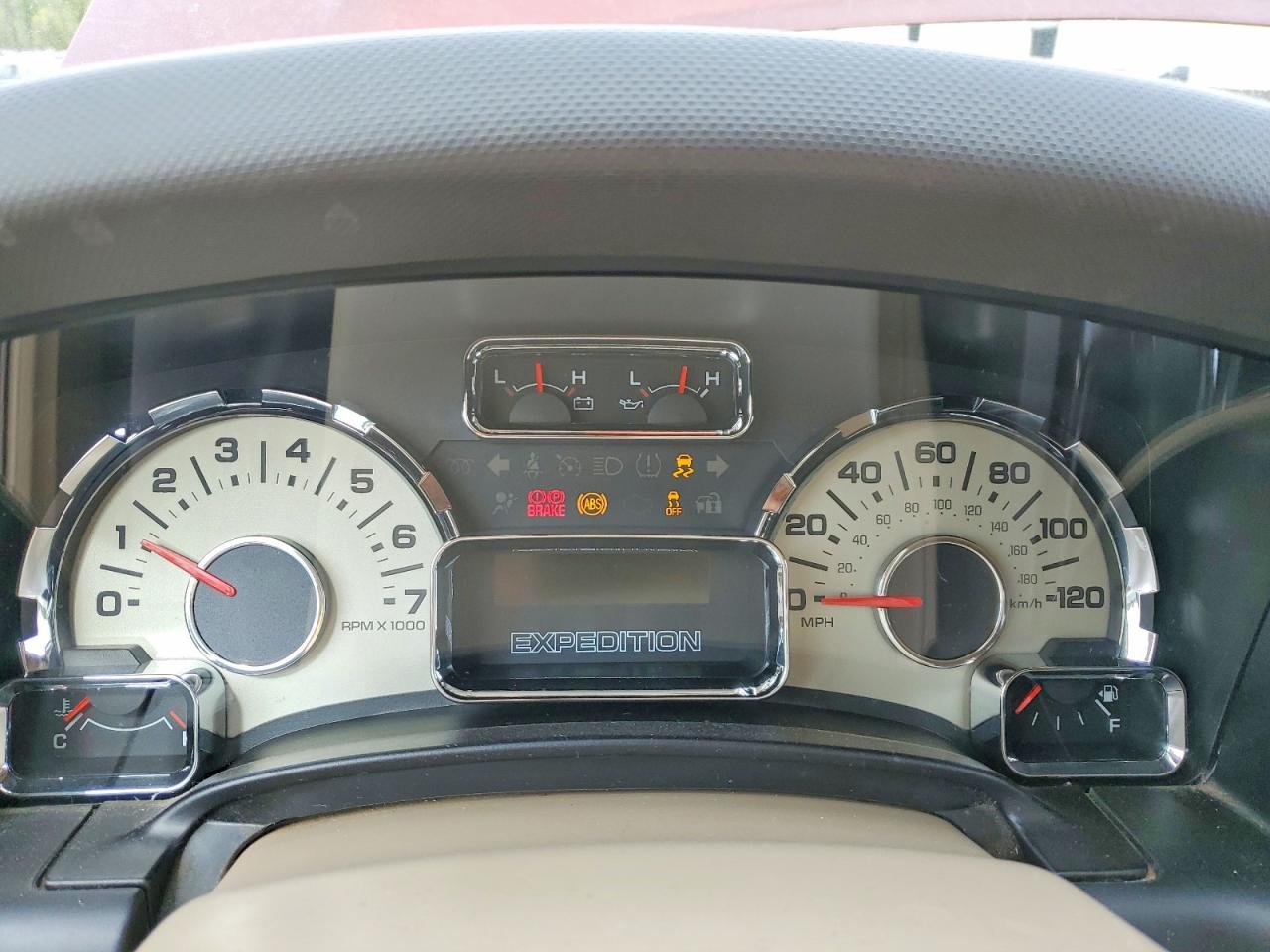 2013 Ford Expedition VIN 1FMJK1J56DEF01526 photo 9
