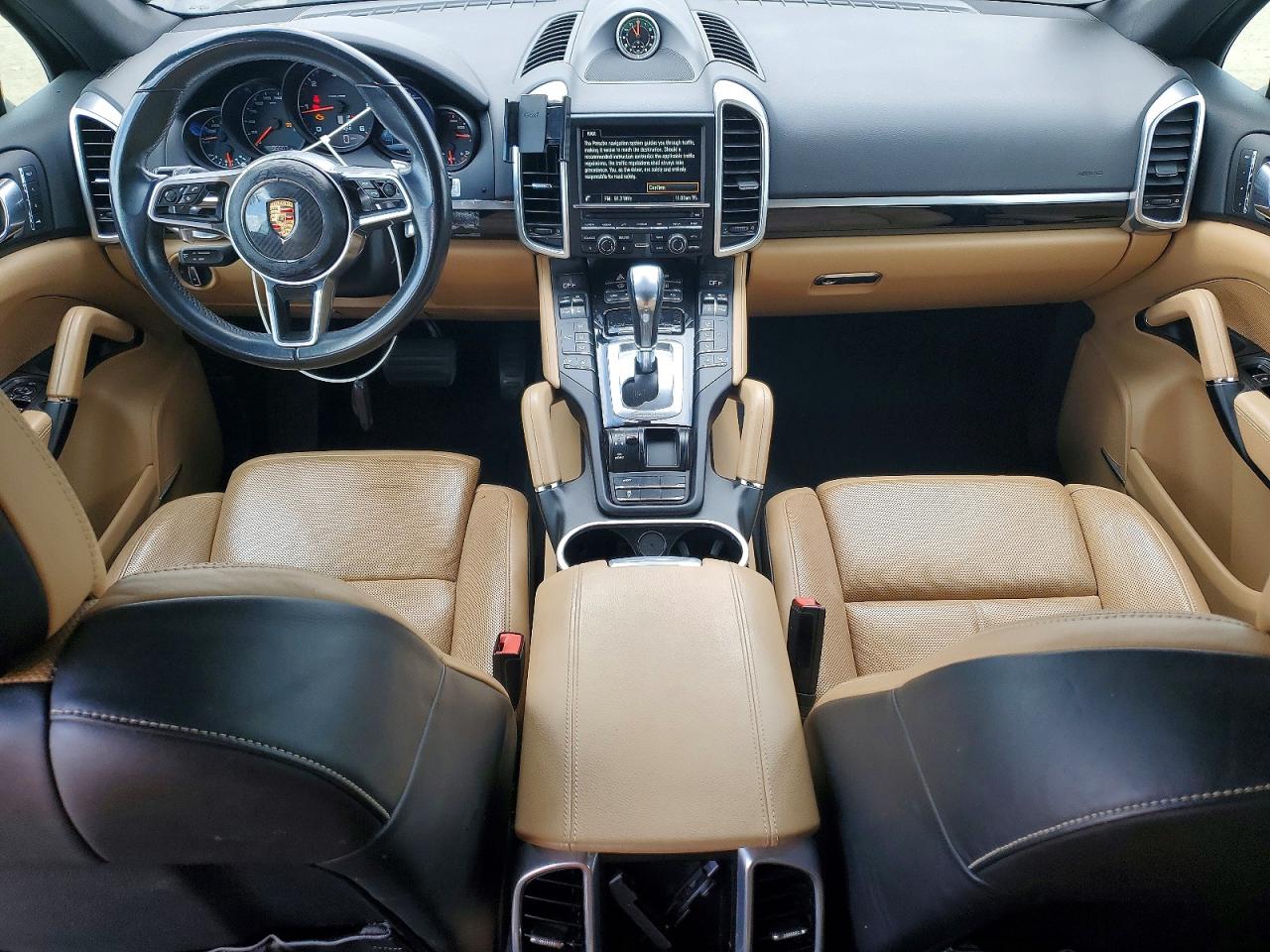 2016 Porsche Cayenne VIN WP1AF2A26GLA40525 photo 8