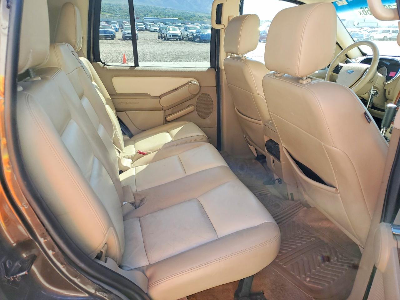2008 Ford Explorer VIN 1FMEU74E08UB35276 photo 11