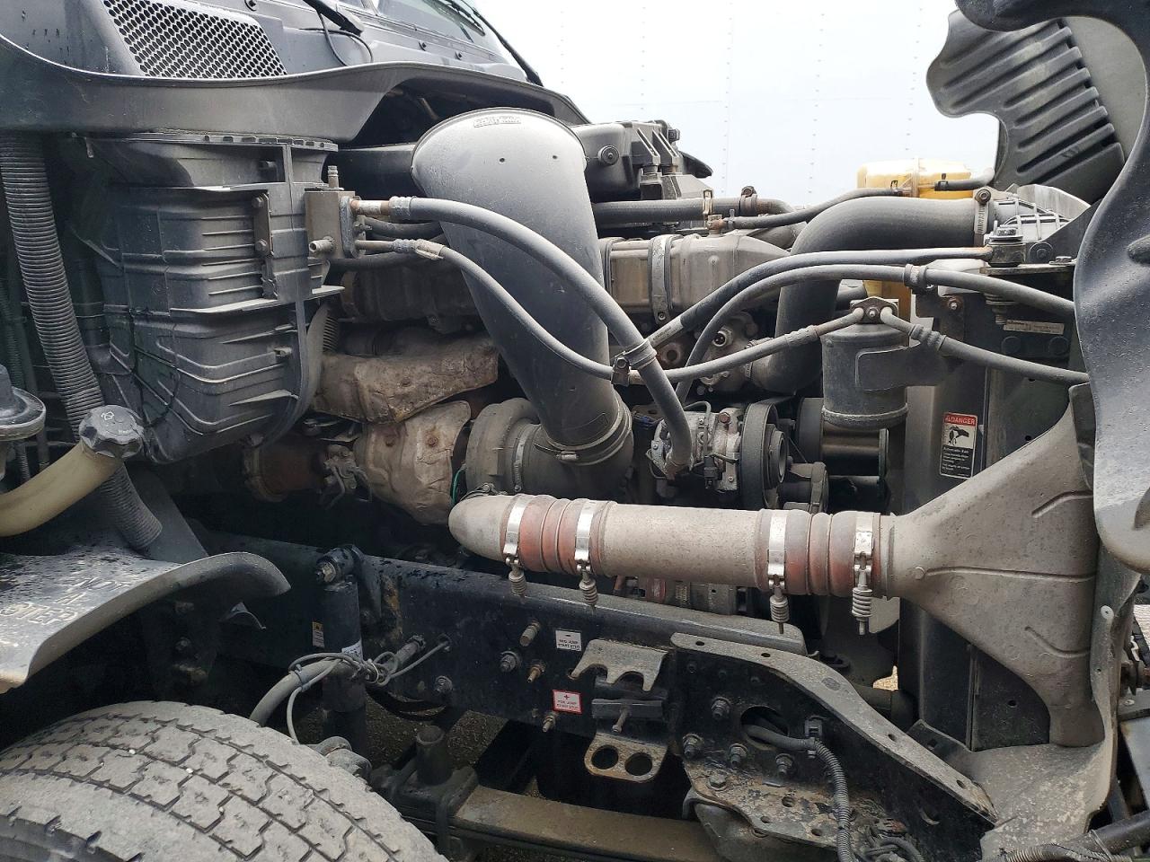 2016 FREIGHTLINER All other VIN 1FUJGLD5XGLHE3661 photo 9