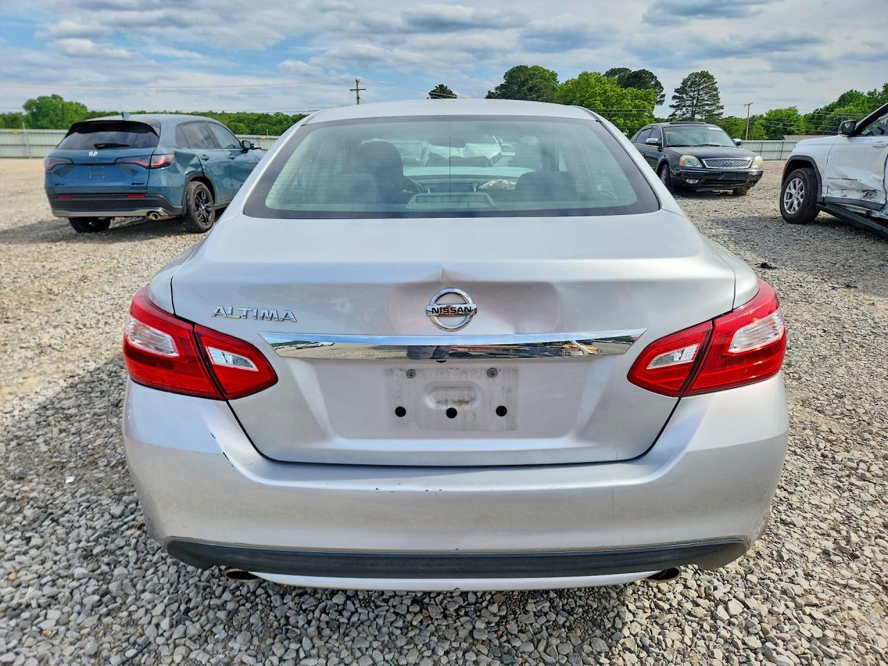 2017 Nissan Altima VIN 1N4AL3AP2HC191879 photo 6