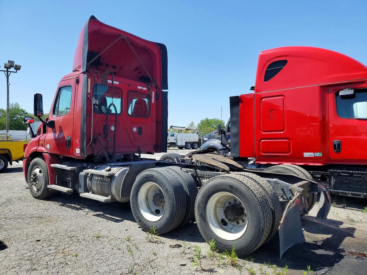 2016 FREIGHTLINER All other VIN 3AKJGBDV2GDHA6350 photo 3