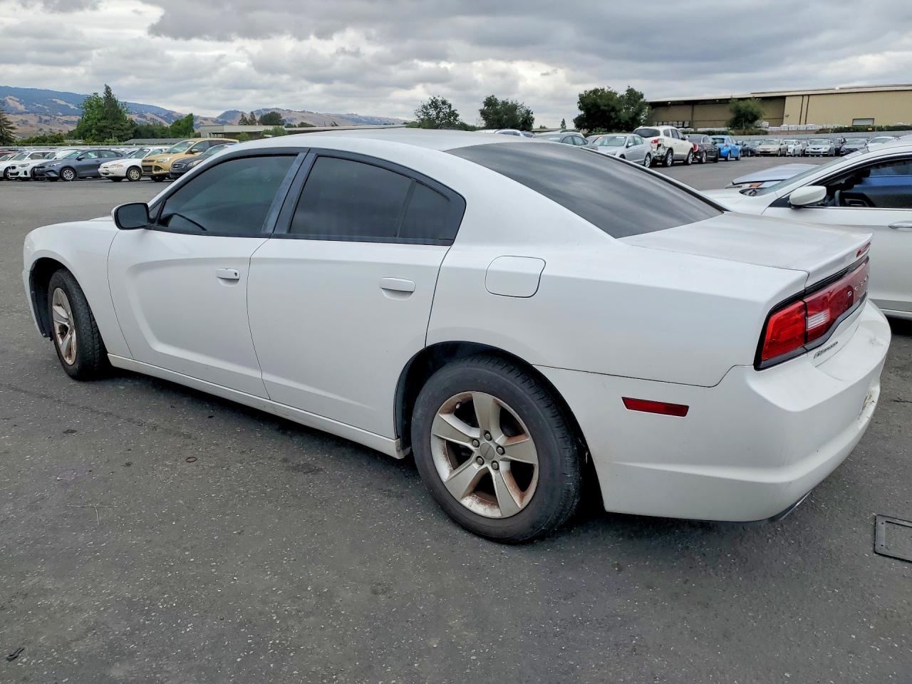 2014 Dodge Charger VIN 2C3CDXBG3EH192087 photo 2