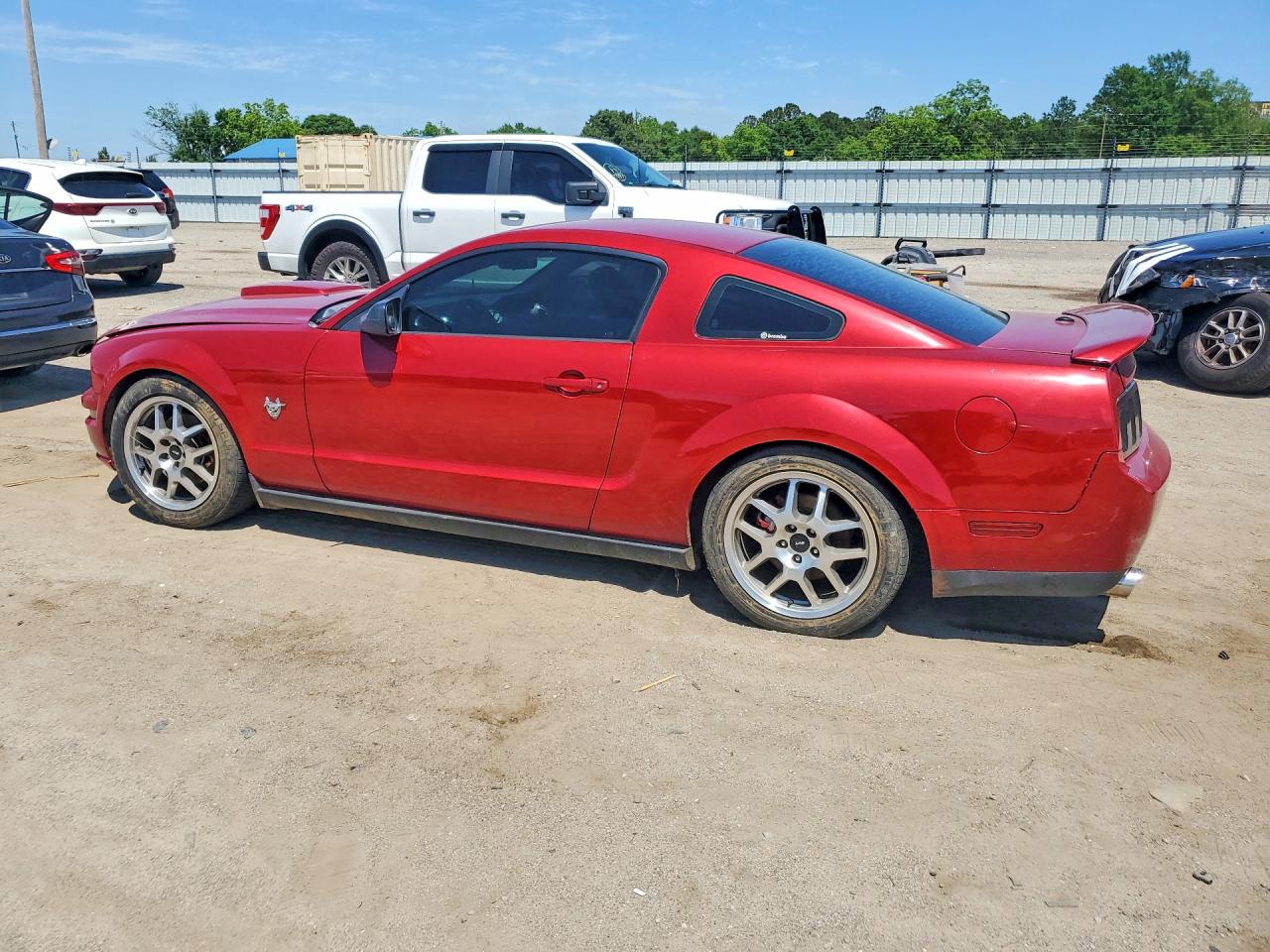 2009 FORD Mustang VIN 1ZVHT82H095110040 photo 2