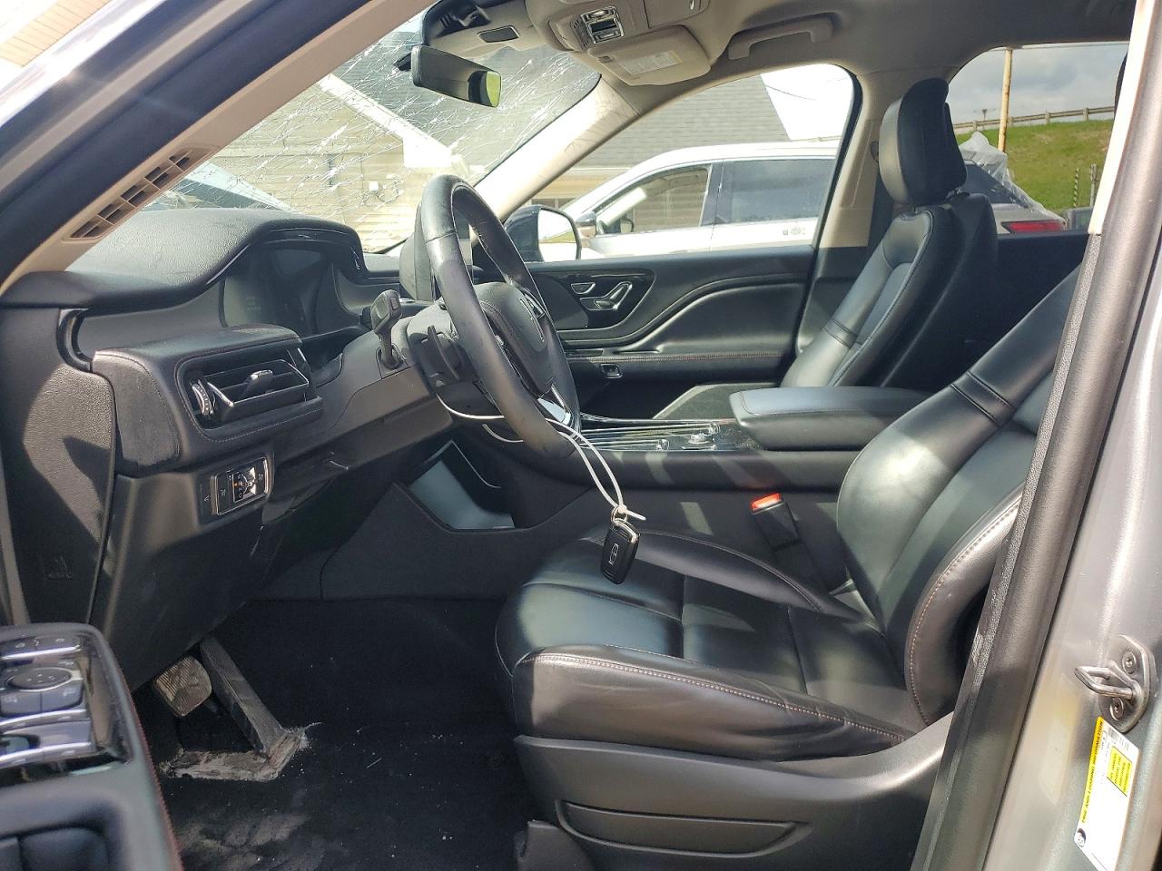 2020 Lincoln Aviator VIN 5LM5J6XC5LGL23759 photo 7