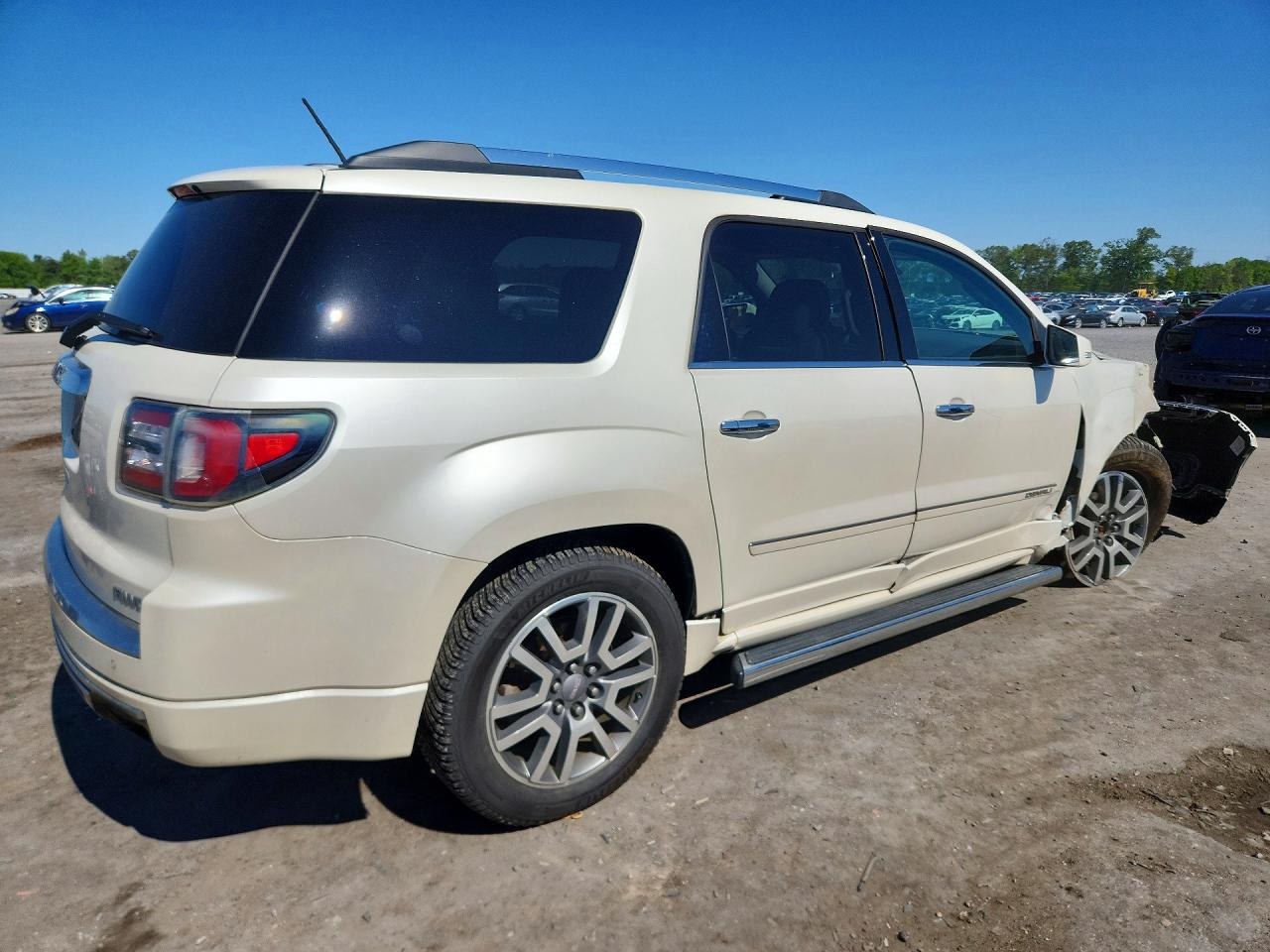 2014 GMC Acadia den VIN 1GKKVTKD1EJ306206 photo 3