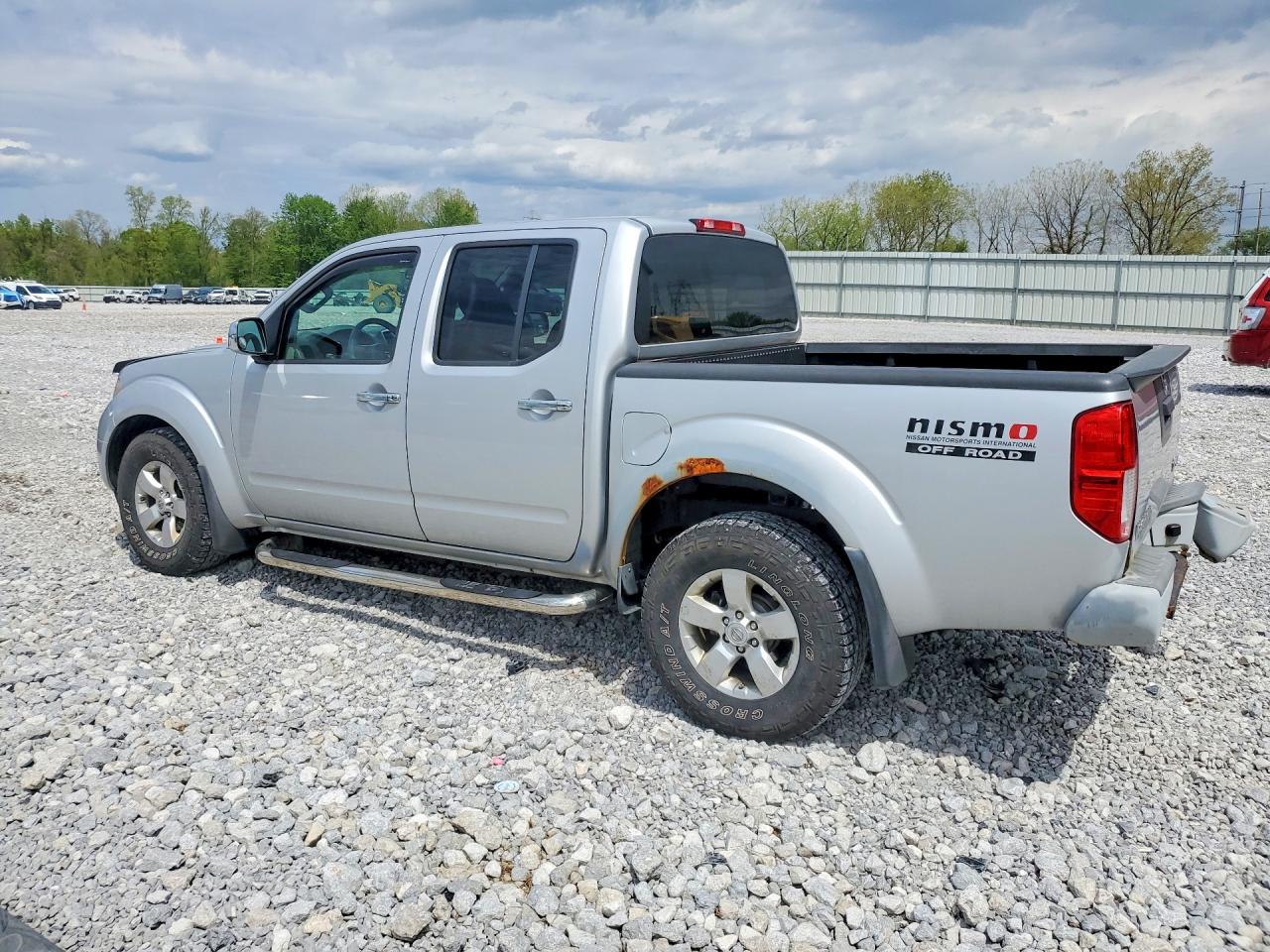 2013 Niss Frontier VIN 1N6AD0EV1DN735587 photo 2
