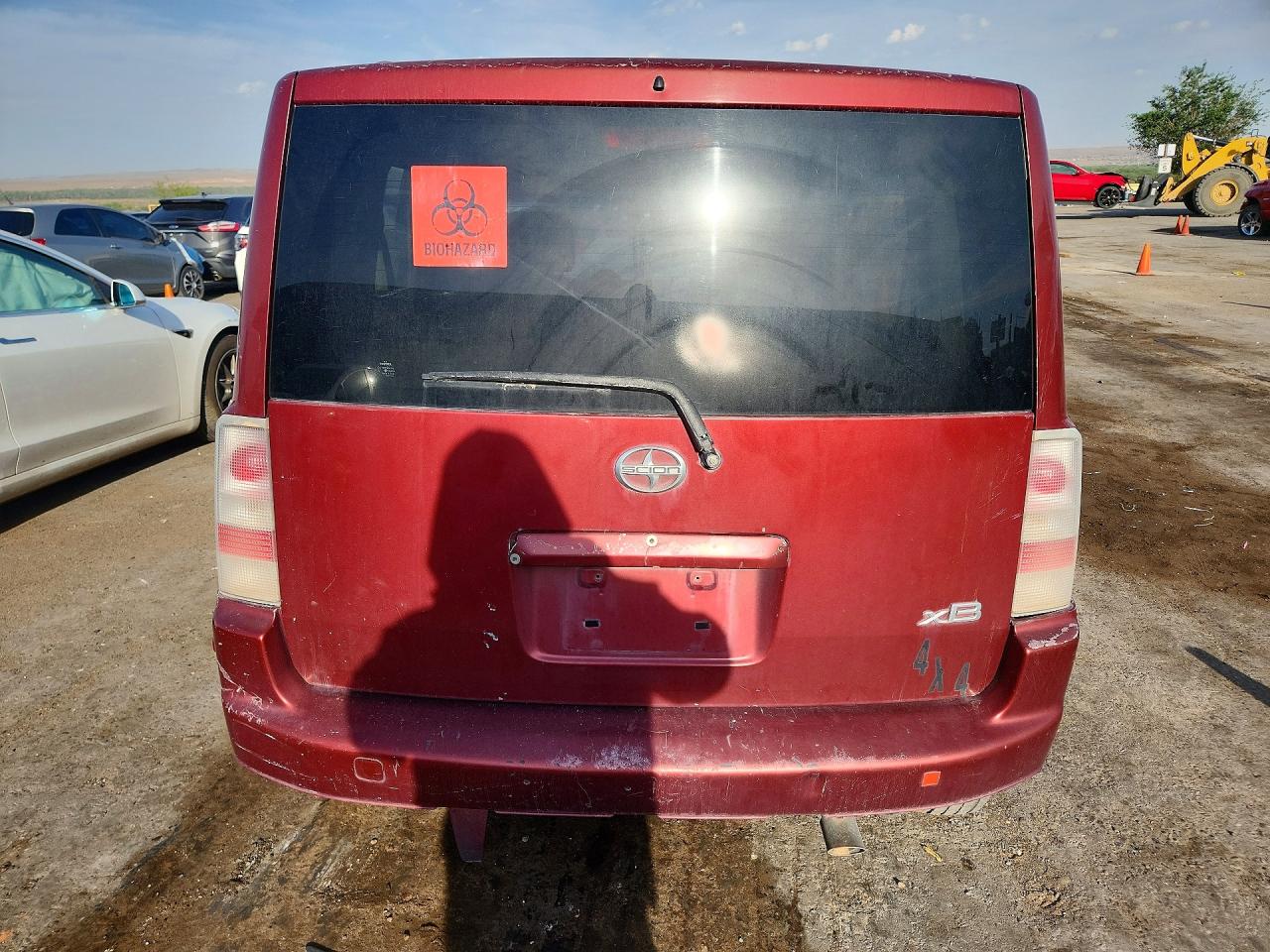 2006 TOYOTA Scion VIN JTLKT324164108988 photo 6