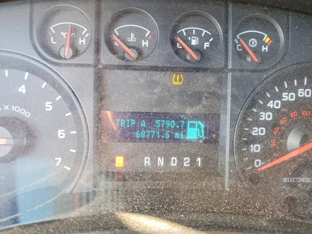 2010 Ford F150 VIN 1FTMF1CW5AKB37351 photo 9