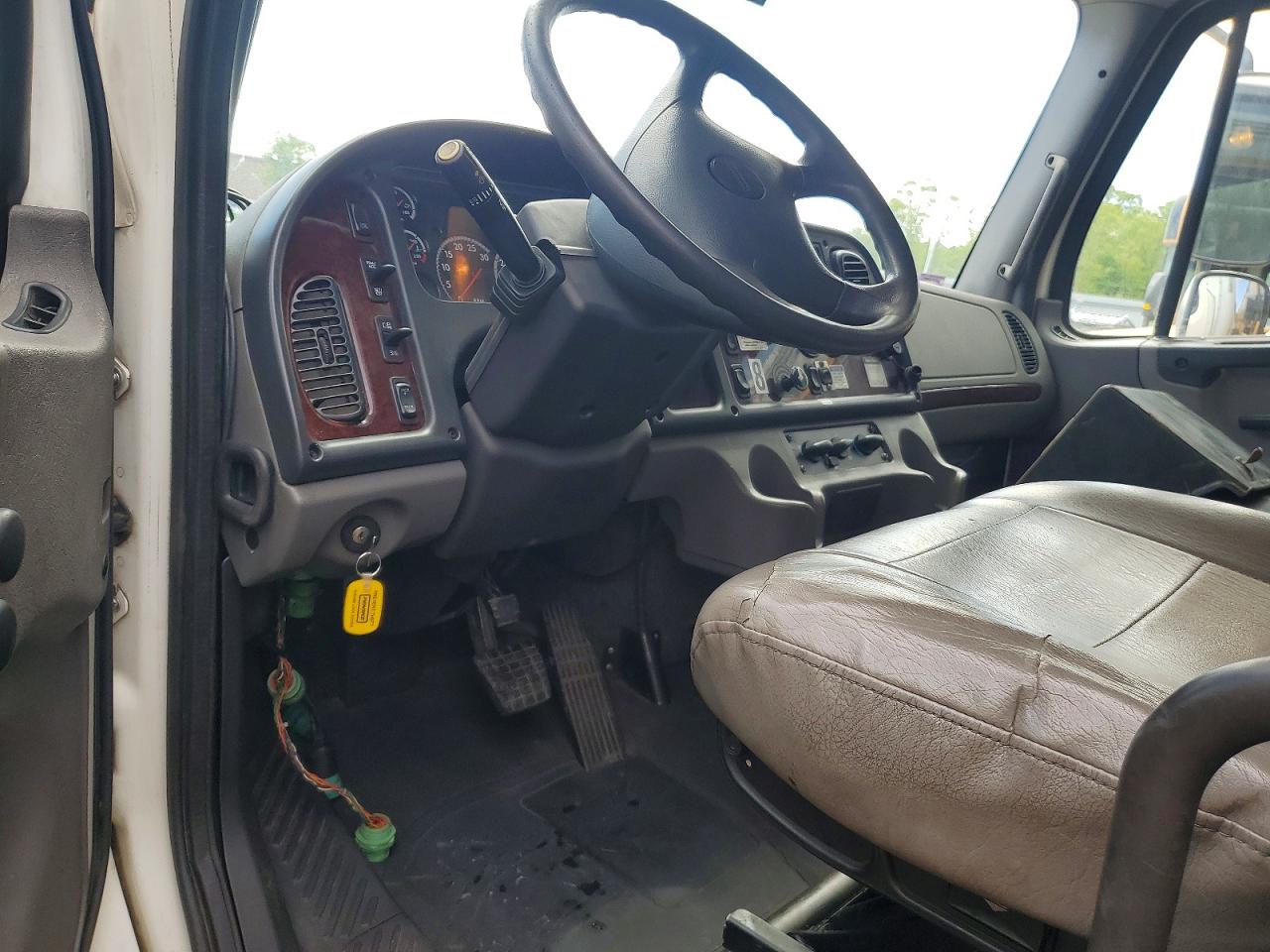 2019 FREIGHTLINER All other VIN 3ALACWFC4KDKH6711 photo 8