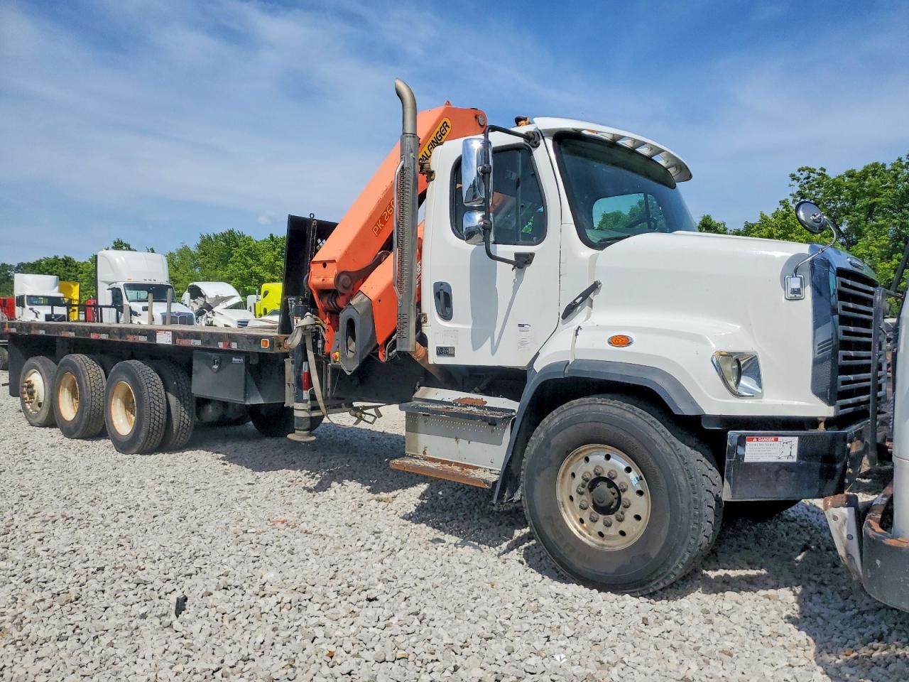 2015 FREIGHTLINER All other VIN 3ALHG5CY5FDGN2214 photo 1