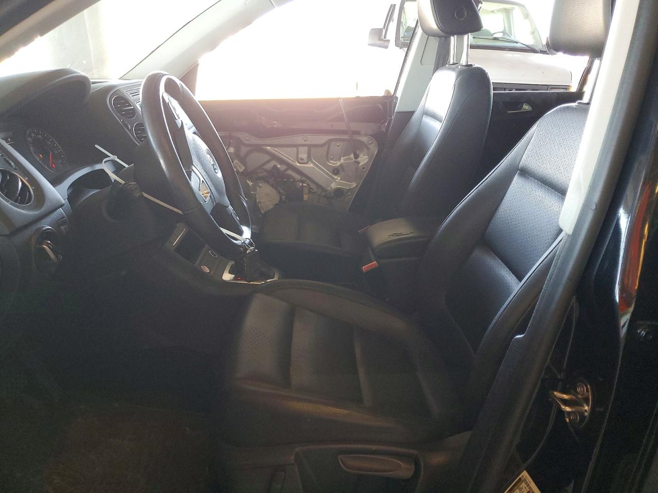 2014 Volkswagen Tiguan VIN WVGBV3AXXEW510864 photo 7